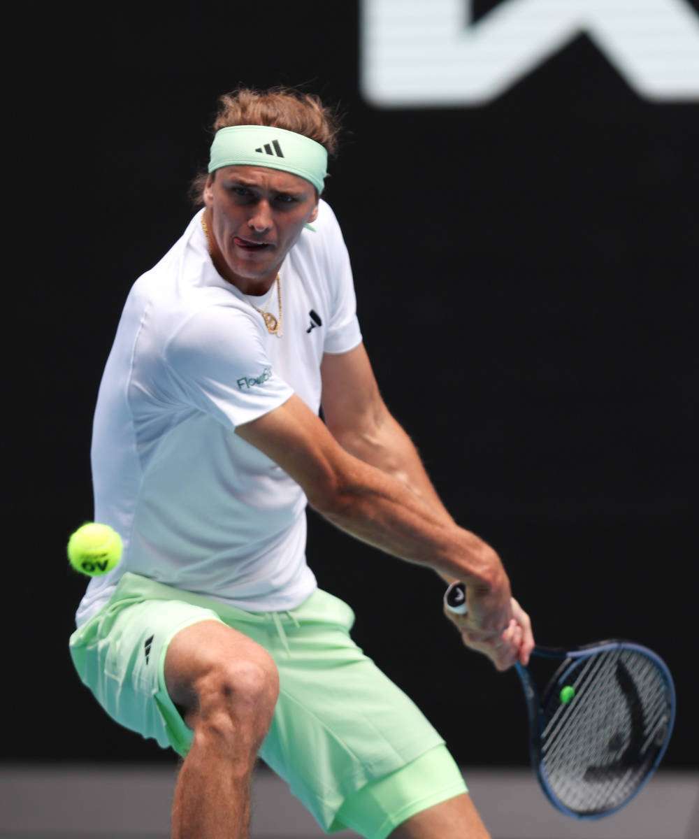 金年会官网入口-包含反败为胜首场状态出色，西班牙队观众沸腾！，纳达尔重返赛场上演精彩一战的词条