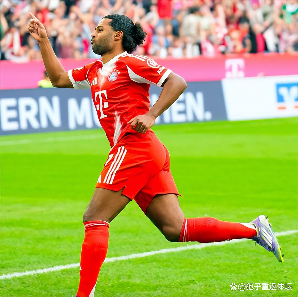 金年会官网入口-关于里程碑夜！拜仁慕尼黑调整名单，中超冲刺阶段刷纪录，震撼外界，球队文化再被提及的信息